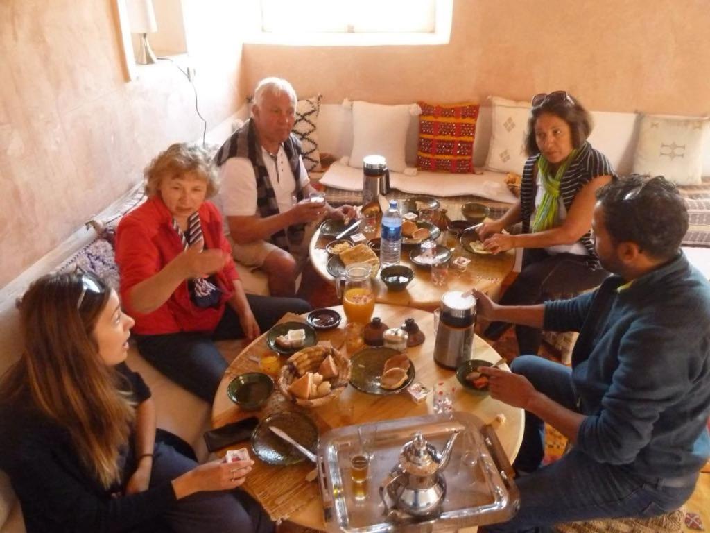 Tigmi Hamid Decouverte Des Traditions Et De La Culture Berbere 阿伊特本哈杜 外观 照片